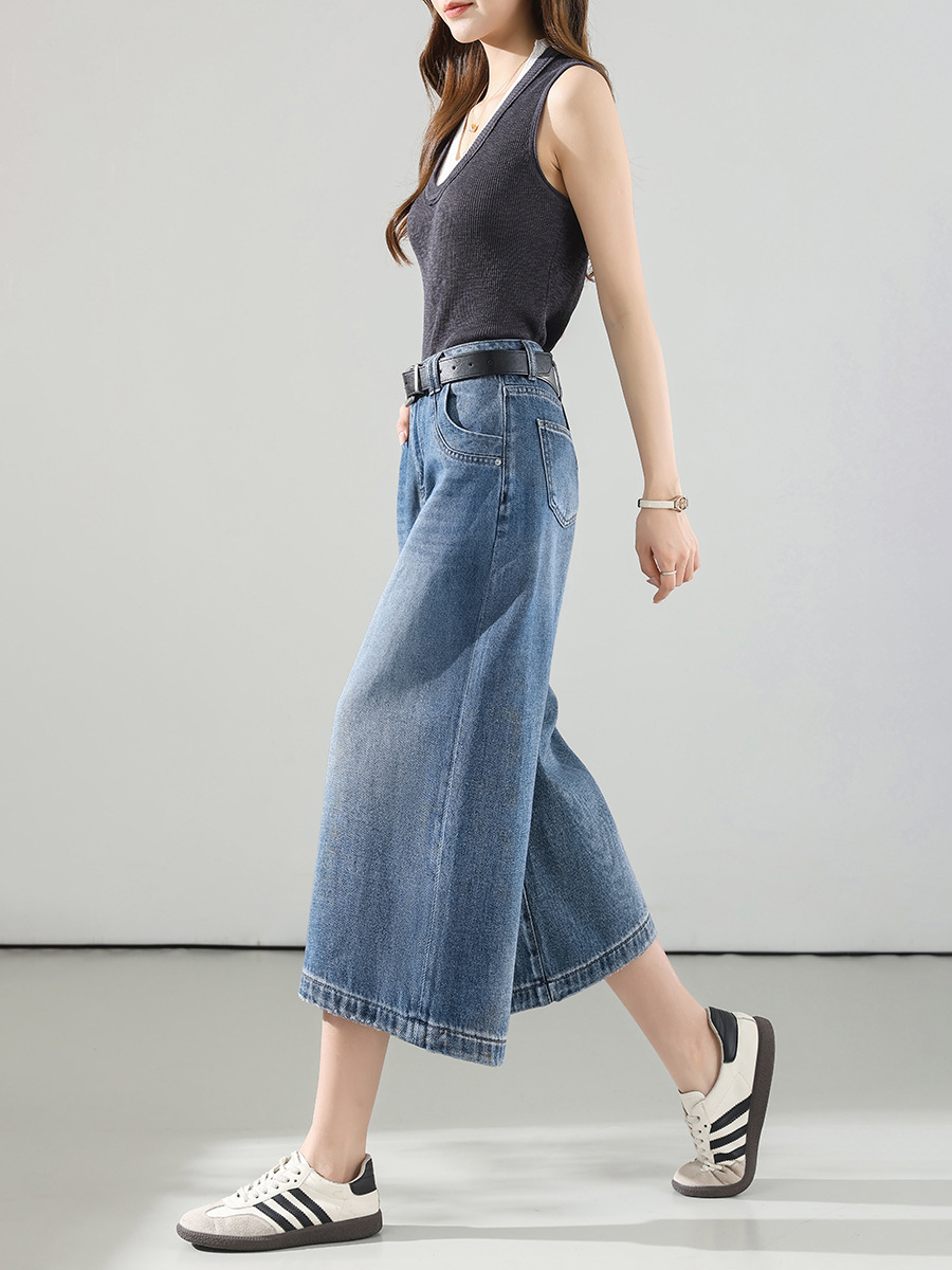Cropped Straight-Leg Jeans - Image 10