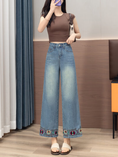 [Cross-border supply] Small men with long legs and ethnic style heavy industry embroidered straight jeans are directly approved by the manufacturer in summer.