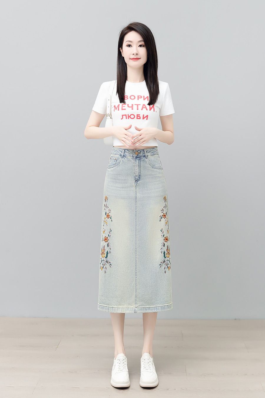 Retro heavy embroidery high waist slim denim skirt, (Ready to Ship)