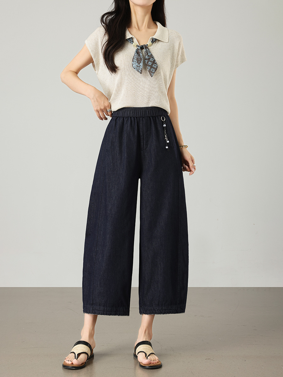 Back View Of Comfortable Splicing Elastic Pants Casual Styling
