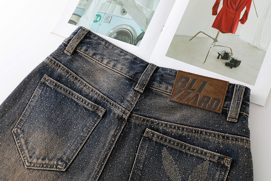 Jeans ready to ship