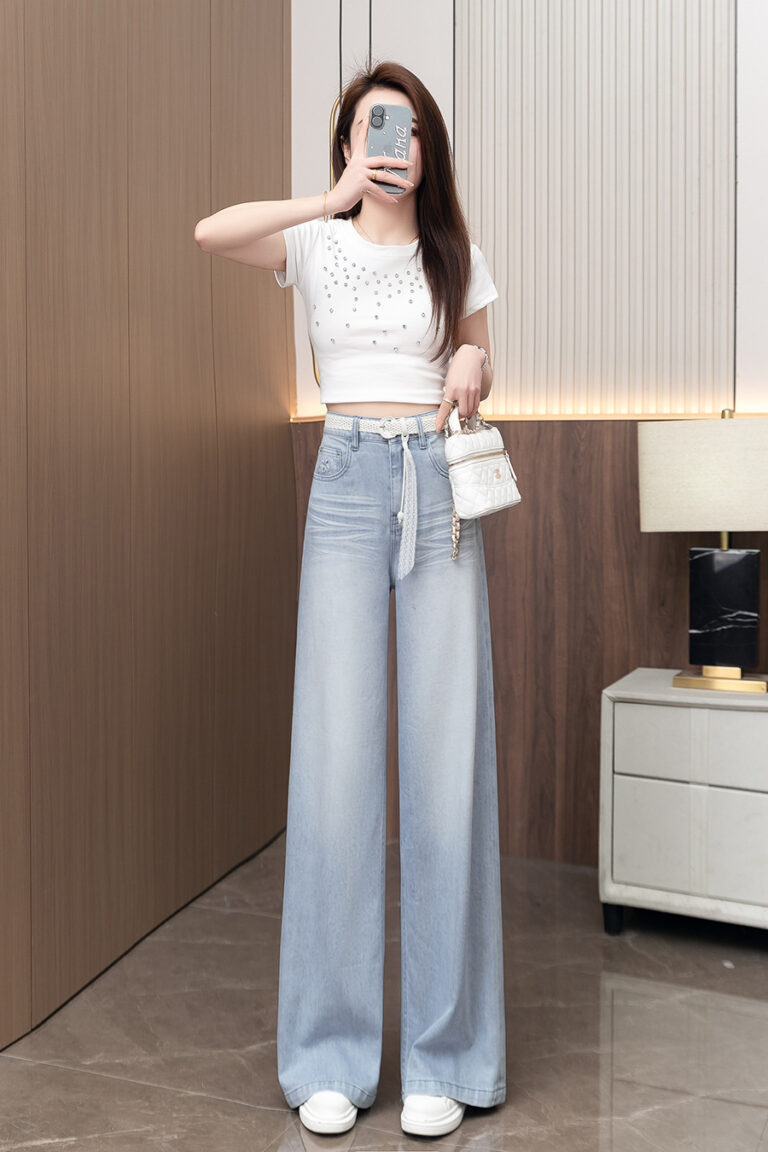High Waist Slim Soft Denim Straight Jeans with Whisker Wash Pattern