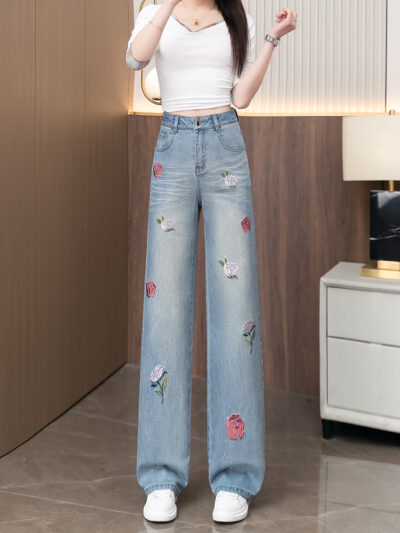 Straight-leg jeans with rose embroidery and baby's (Factory Direct Price)